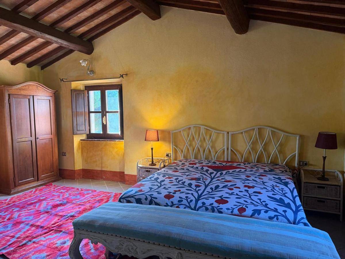 Casa di Caccia Le Foreste con tre camere, tre bagni e aria condizionata in Suvereto, Etruskische Küste