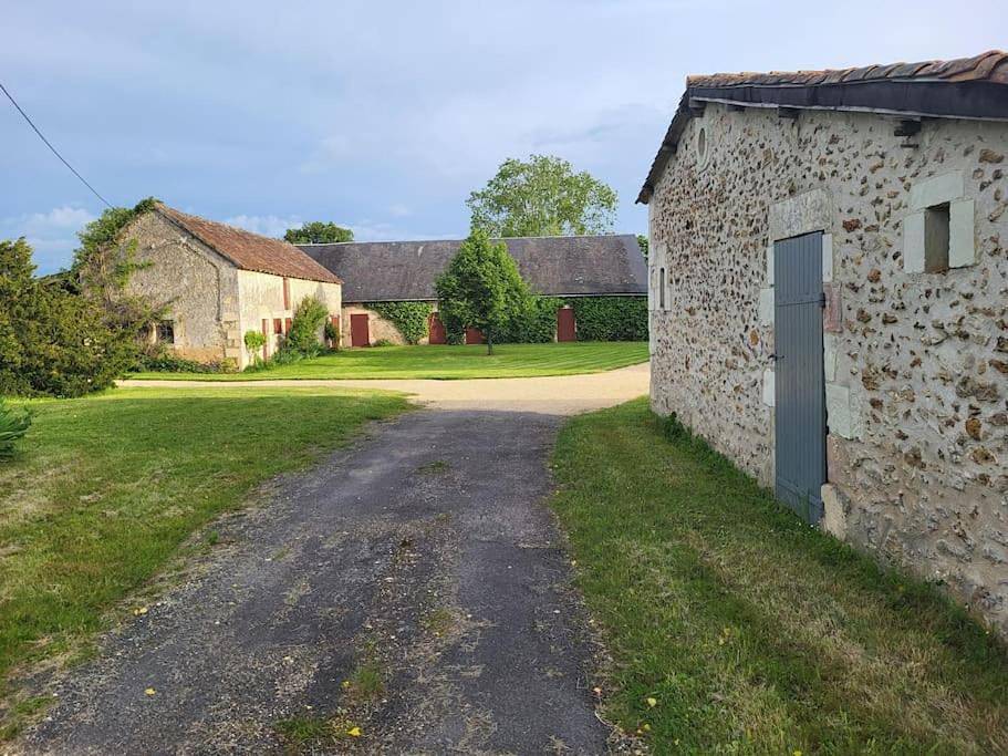 Five-Bedroom House in La Bussière, Vienne (France)