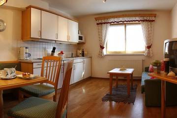 Hütte für 4 Personen, mit Terrasse und Garten in Schladming