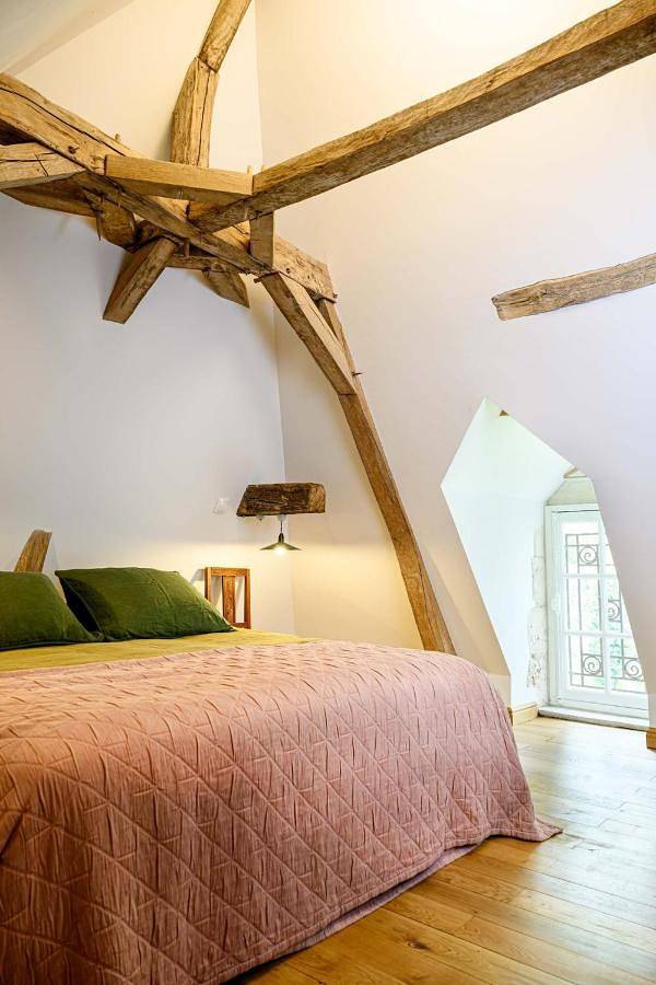 Location de vacances pour 2 personnes, avec balcon ainsi que jardin et vue à Angles-sur-l'Anglin - 3