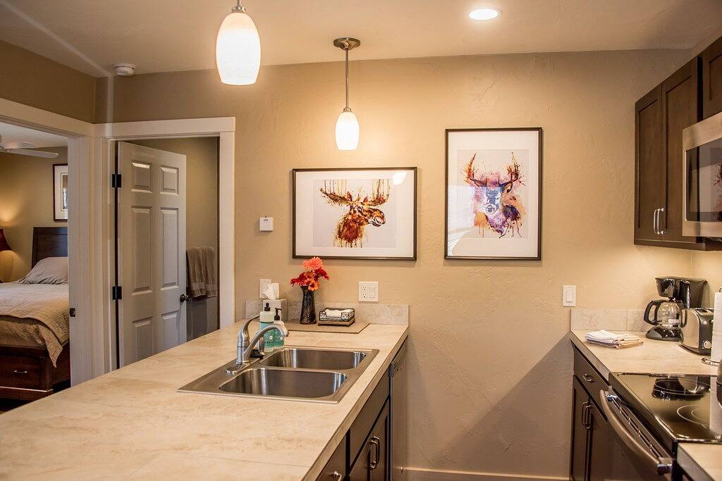 Kleines Haus in der Gasse in Pagosa Springs, San Juan National Forest