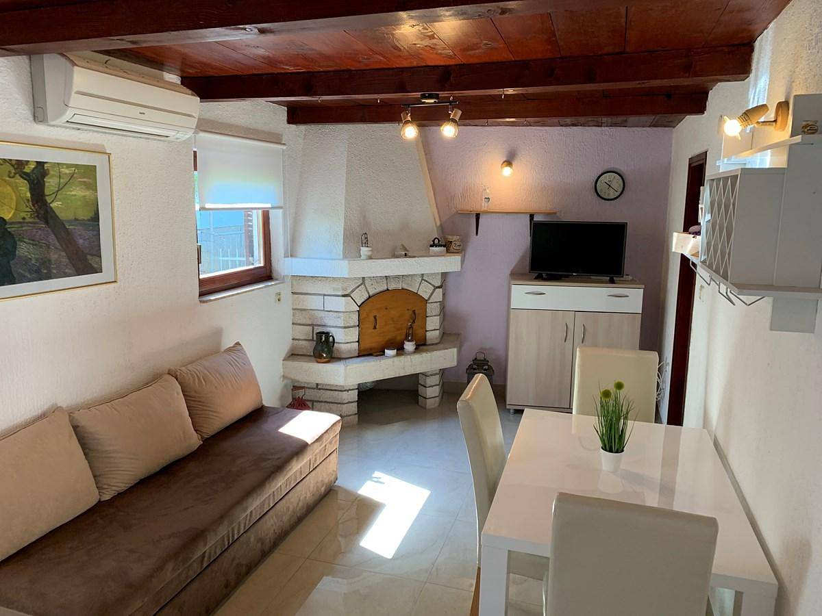 Holiday house for 3 persons approx. 30 qm in Pula-Fondole, Istria (Istrian Riviera) in Pula-Medulin, Pula