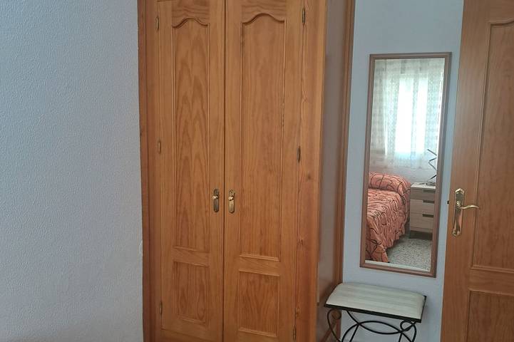 Casa Adosada Con Patios, BBQ, WIFI Gratuito Y Parking A 5' A Pie De La Playa in Nerja Centre, Nerja