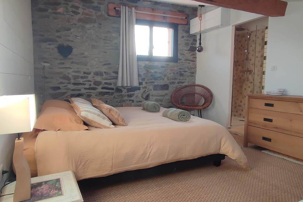 Appartement entier, Le Mirador – Duplex d’exception à Collioure, vue panoramique mer, garage in Côte Vermeille, Collioure