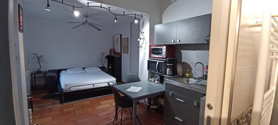Location de vacances pour 2 personnes, avec Terrasse et Piscine à Caissargues