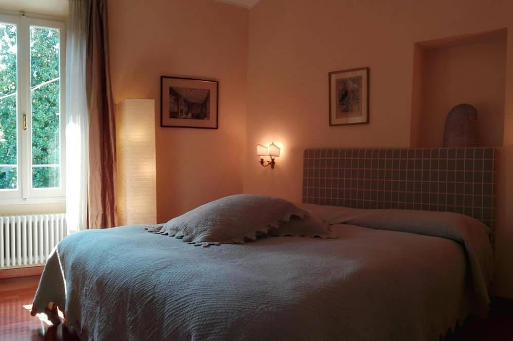 Ganze Wohnung, Romantische Wohnung in der alten Villa in Bellagio, nahe dem See in Bellagio, Gemeinde Bellagio