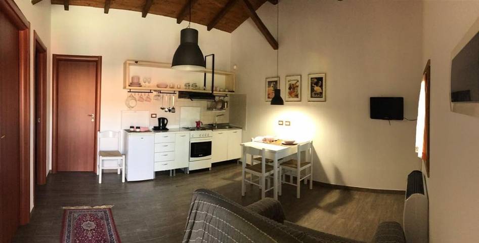 Gîte pour 4 personnes, avec vue et jardin, adapté aux familles à L'Aquila - 2