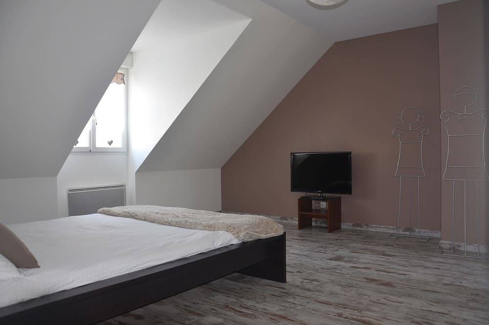 5 min de Disneyland! Jolie villa moderne et récente avec grand jardin, calme in Esbly, Seine-et-Marne