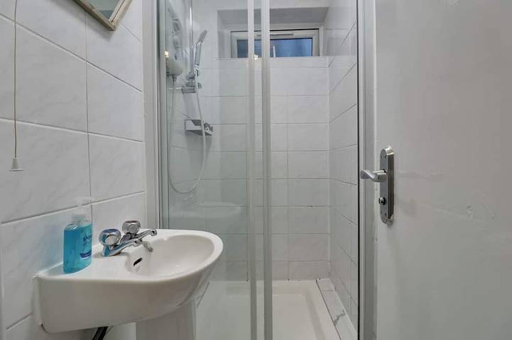 Ganze Wohnung, Comfort living: Cozy Shared apartment in Portsmouth perfect for Contractors in Southsea, Portsmouth