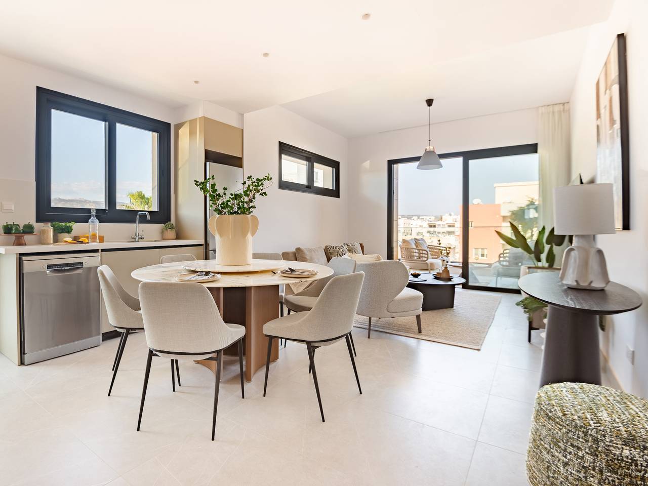 Ganze Wohnung, Sanders City Boutique - Schöne 2-Bett-Wohnung mit Terrasse in Limassol, Südzypern