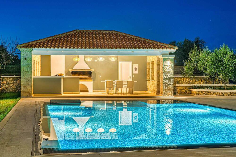 Serenity Zante - Drei Schlafzimmer Villa, Schläft 6 in Drosia (Zakynthos), Kipseli