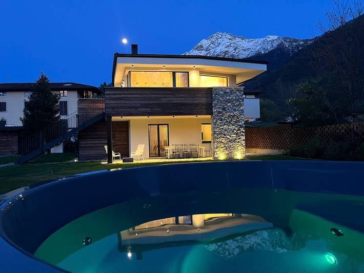 Villa 'La Del Lago' mit Wlan und Klimaanlage in Spiaggia di Piona, Colico