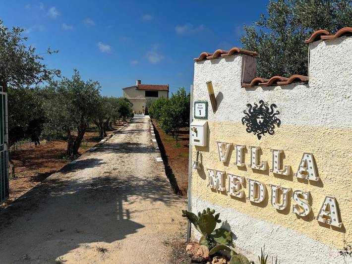 Camping per 2 persone, con Balcone e Terrazza nonché Giardino e Piscina in Sicilia