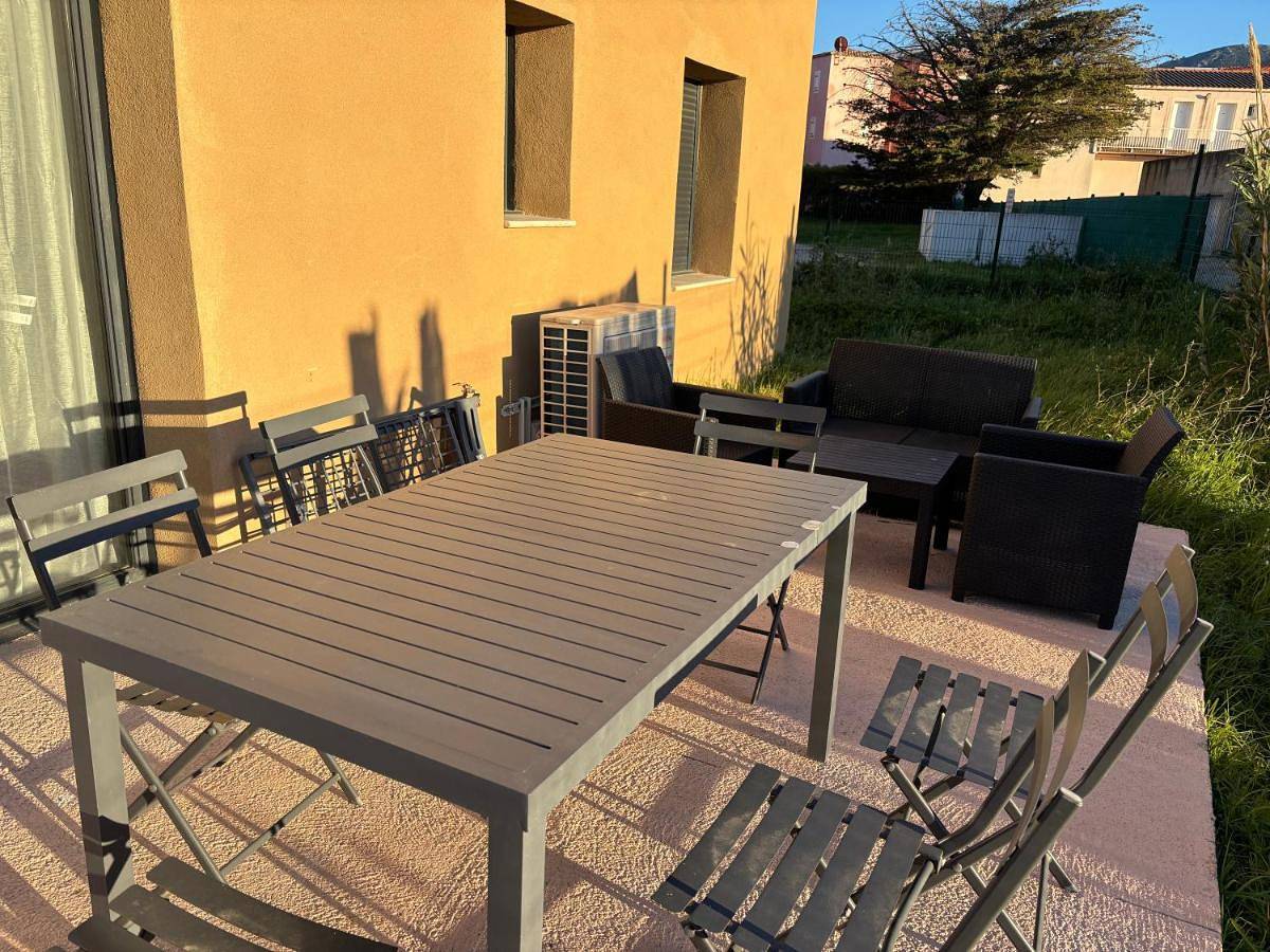 Appartement entier, Appartement F3 Algajola les pieds dans l eau in Aregno, Région de Calvi