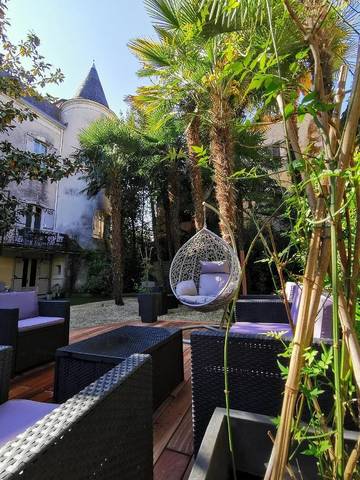 Hôtel pour 2 personnes, avec jacuzzi et jardin à Roquefort
