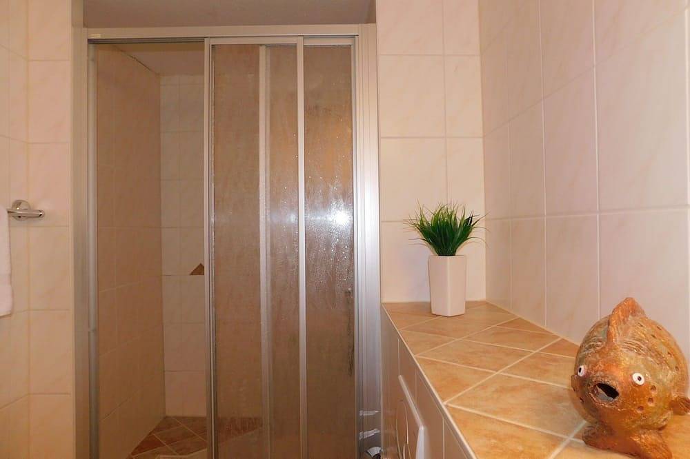 Ferienhaus \"Sterntaucher 5\" - gemütlicher Bungalow mit ca. 40 m² für 2 Personen in Ahrenshoop, Fischland