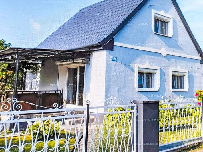 Ferienhaus für 4 Personen, mit Balkon und Terrasse sowie Garten