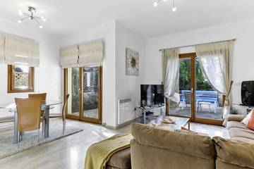 Villa for 4 People in Aphrodite Hills, South Cyprus, Photo 4