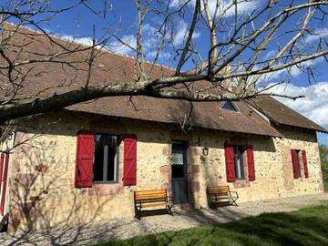 Gîte pour 10 personnes, avec jardin et terrasse, animaux acceptés à Maillet