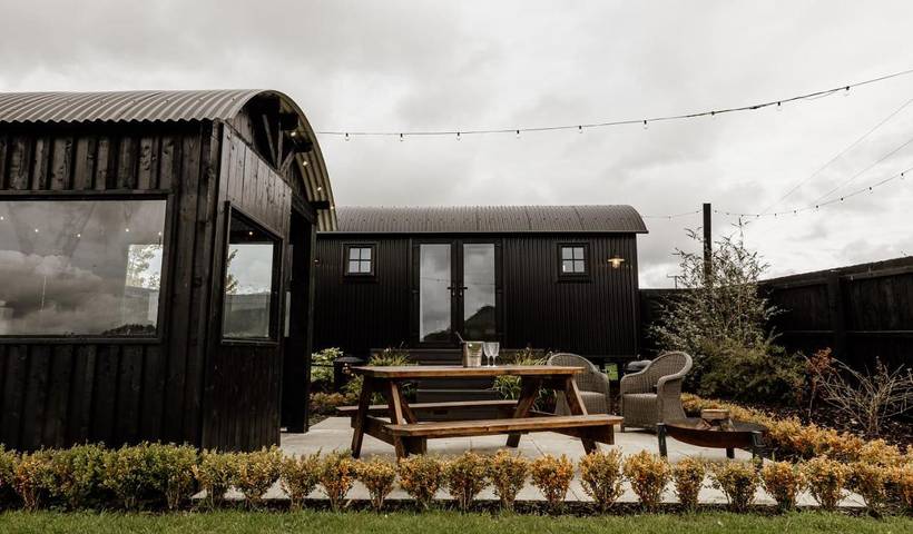 Lodge for 3 people, with view and garden, with pets in Northern Ireland