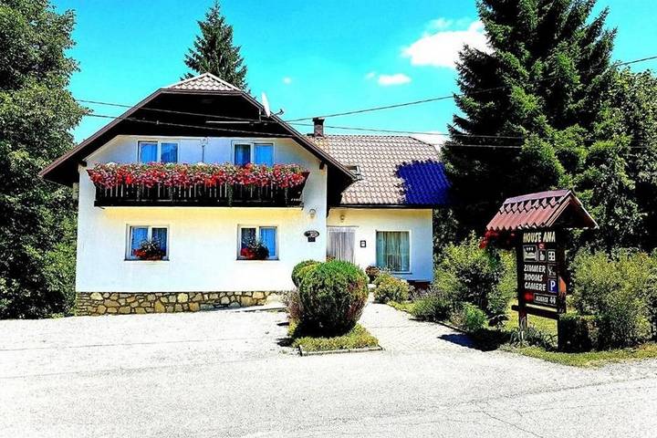 Ferienwohnung für 2 Personen, mit Balkon/Terrasse, mit Haustier an den Plitvicer Seen - 2