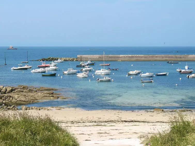 Maison 4 Personnes in Plounévez-Lochrist, Côte des Légendes