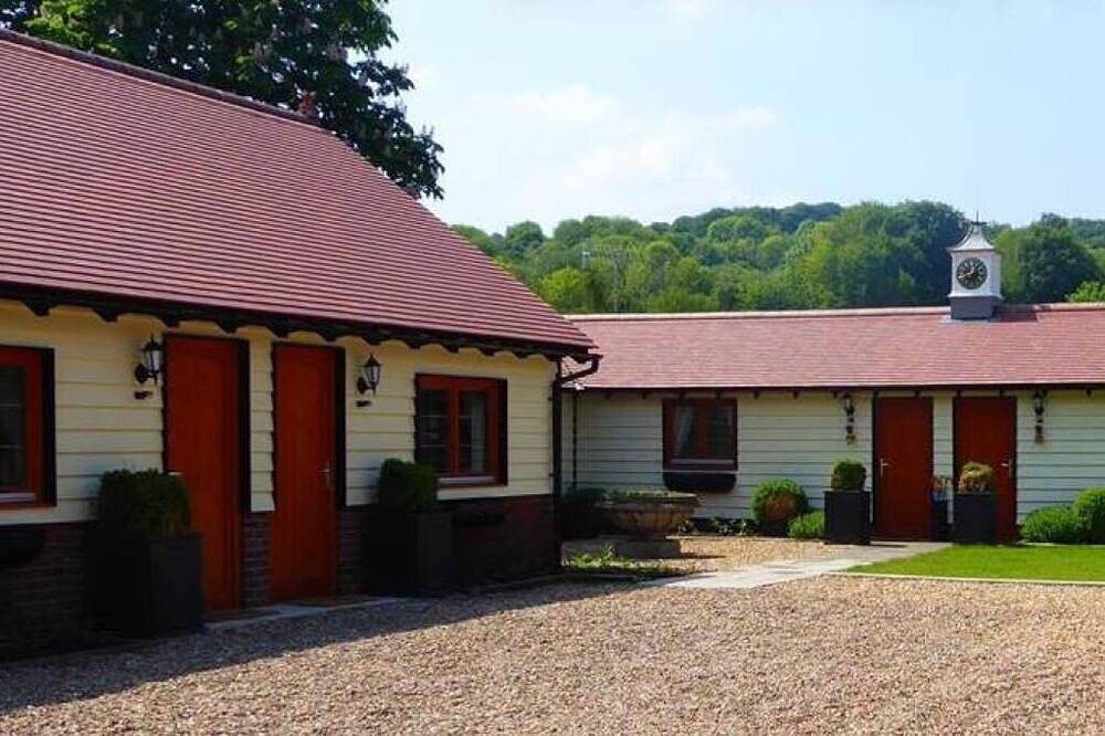 Luxury 5 star Lavender room  in Bix and Assendon, Chiltern Hills