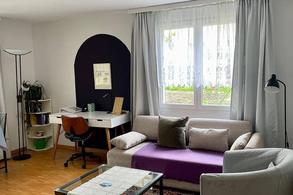 Appartamento intero, Helle Gartenwohnung mit Sitzplatz in Aargau-Basel