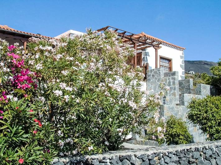 Casa rural para 3 personas, con jardín en Fuencaliente de La Palma