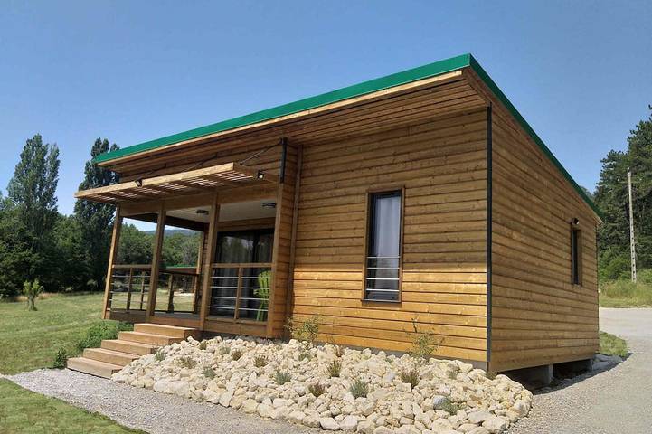 Chalet for 4 people, with pool and terrace as well as garden - 1