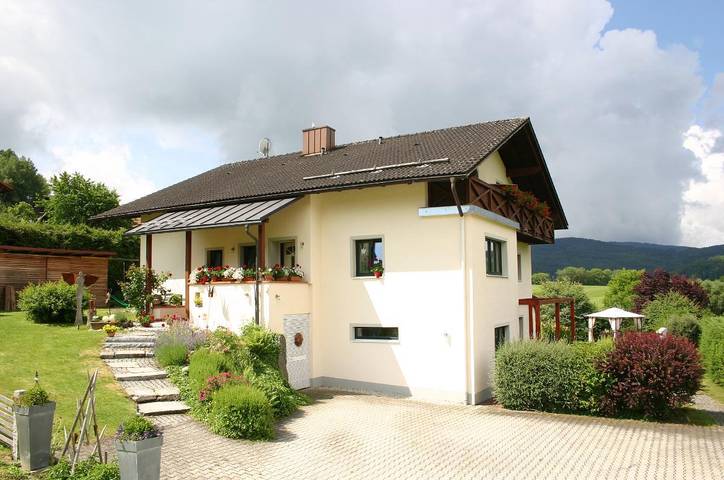 Pension für 2 Personen, mit Balkon/Terrasse und Garten in Schönberg (Bayern) - 2