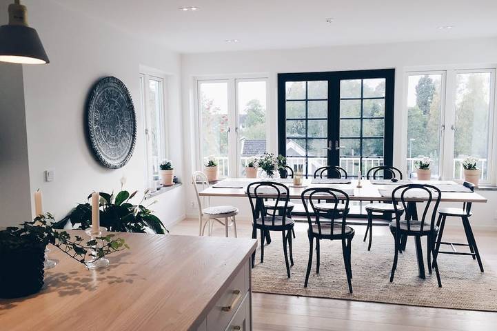 Villa för 7 Personer, med bastu och trädgård i Åkersberga