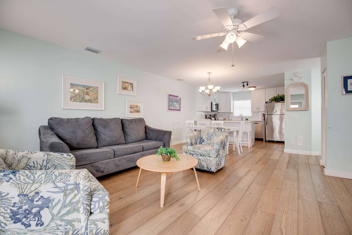Entire apartment, Sea Esta Suite by Brightwild   Pool on Duval in Key West, Lower Keys