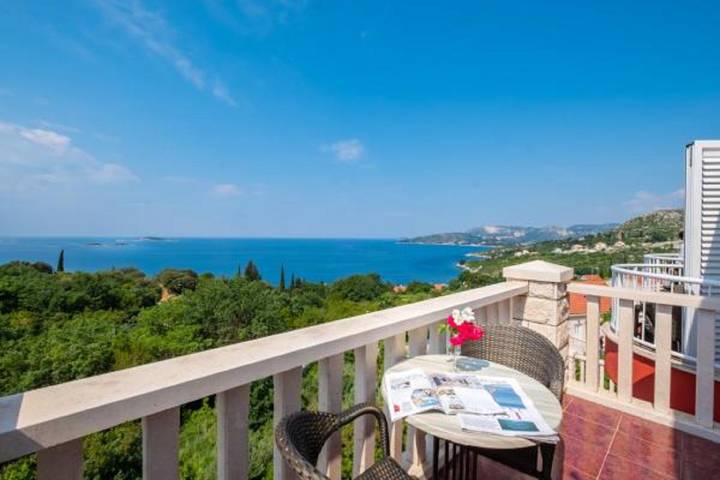 Smještaj za odmor za 3 osoba, s pogled na ocean i vrt u Dalmatinsko kopno