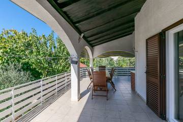 Ferienwohnung für 8 Personen in Krk Stadt, Krk, Bild 2