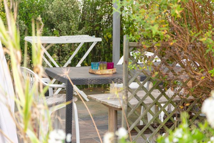 Appartement entier, Appartement de vacances L'Eclose Ty Gwen avec terrasse privée, jardin partagé - Accueil Vélo et Gr34 in Guilvinec, Région de Quimper