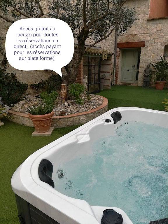 Chambre d’hôte pour 2 personnes, avec piscine ainsi que jacuzzi et jardin dans l' Aude - 2