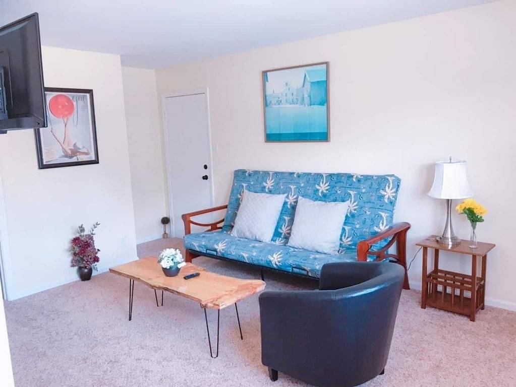 Ganze Wohnung, Beautiful Apartment in Historic Downtown Location in Greensboro, Guilford County