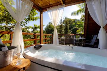 Location de vacances pour 4 personnes, avec jardin et piscine à Joinville