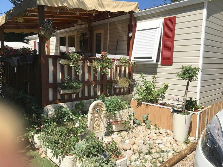Camping pour 5 personnes, avec Terrasse et Jardin