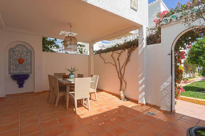 Ferienhaus für 4 Personen, mit Meerblick