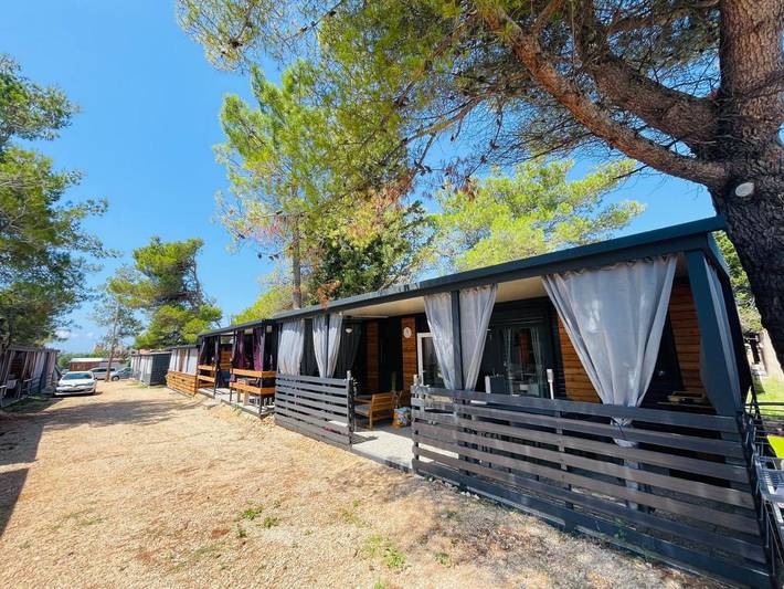 Camping für 5 Personen, mit Terrasse in Privlaka