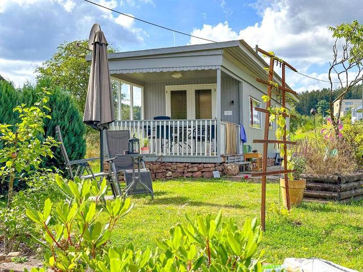 Ferienhaus für 4 Personen, mit Terrasse und Pool sowie Sauna