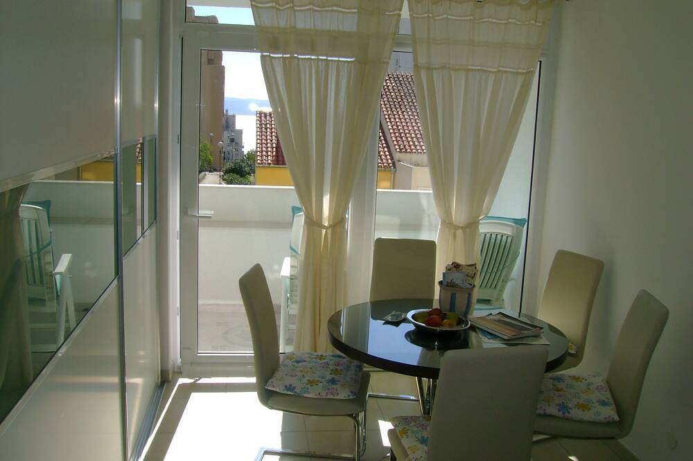 Apartamento entero, Apartamento en Split, dulces cerca de la playa, in Split, Condado de Split-Dalmacia