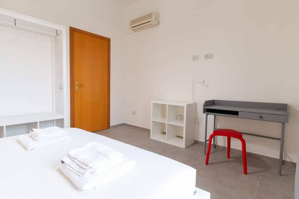 Apartamento entero, Easy Cabras B- Comfort in Cabras, Stagno di Càbras