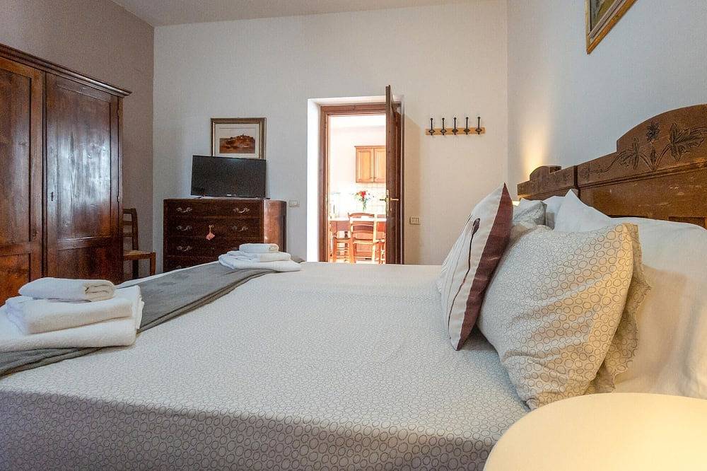Entire apartment, Cozy apartment in Montone in Montone, Valtiberina