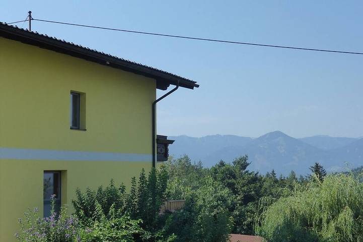 Ganze Wohnung, Ferienwohnung für bis zu 4 Personen mit herrlichen Blick auf den Millstätter See in Villach-Land