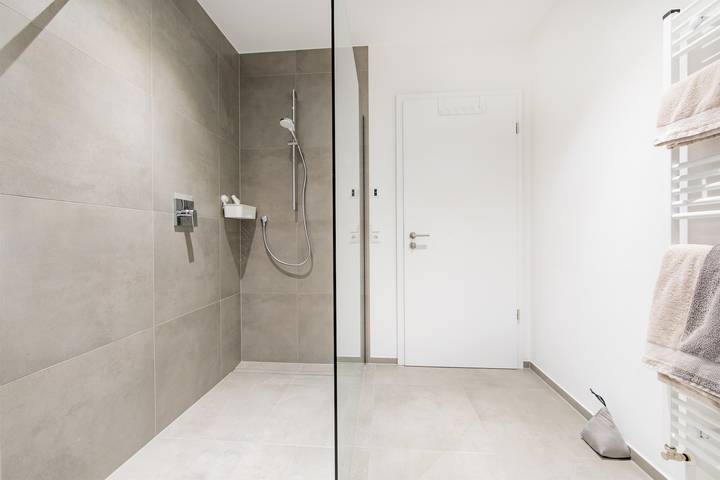 Ganze Ferienwohnung, 2-Bett-Ferienwohnung Dusche/Wc für 1-4 Personen in Daun, Vulkaneifel