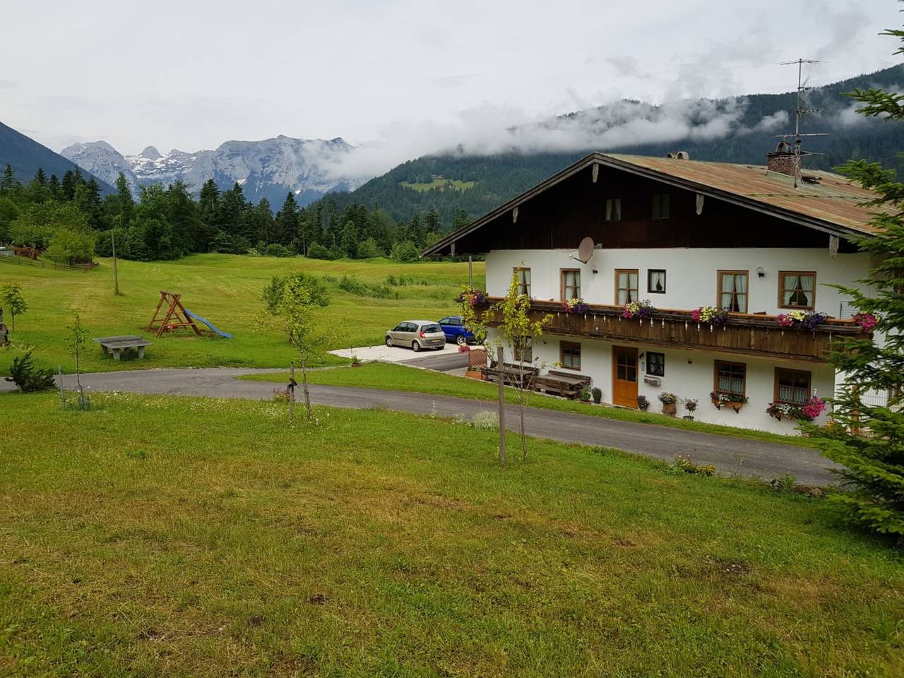 Ganze Ferienwohnung, Ferienwohnungen Hammerstiel - Ferienwohnung Watzmann, 2 Personen, Balkon mit herrlichem Bergblick, 45 qm in Schönau am Königssee, Berchtesgadener Alpen