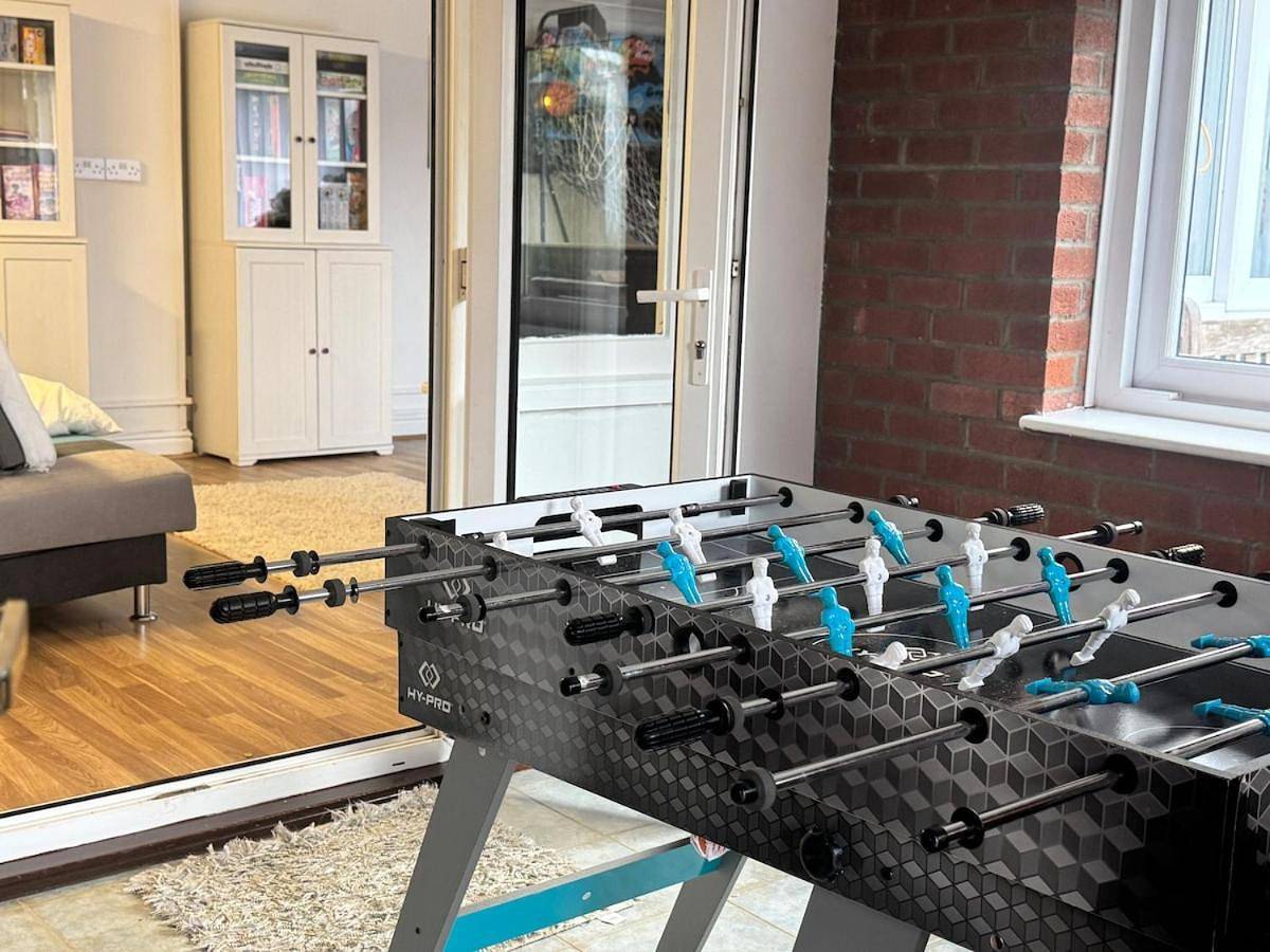 Entire apartment, One-Bedroom Apartment in Bedford